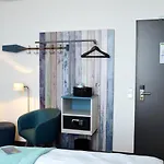 - The Niu, Rig By Ihg 3* Lübeck
