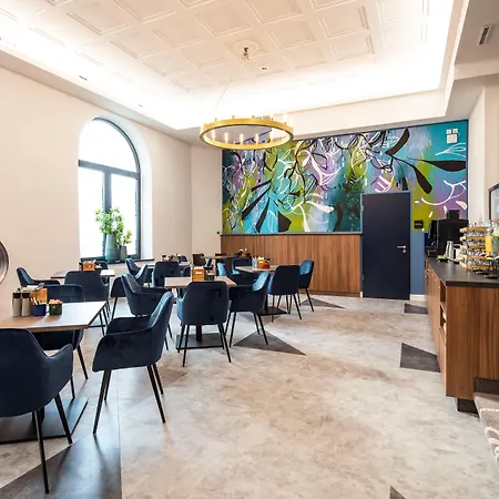 - The Niu, Rig By Ihg 3* Lübeck