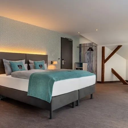 - The Niu, Rig By Ihg 3*