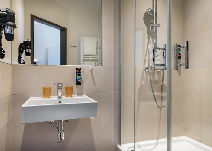 - The Niu, Rig By Ihg