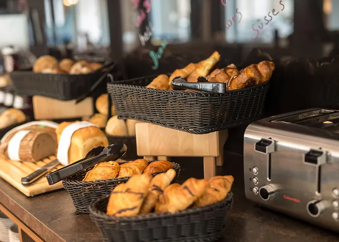 - The Niu, Rig By Ihg Hotell Lübeck