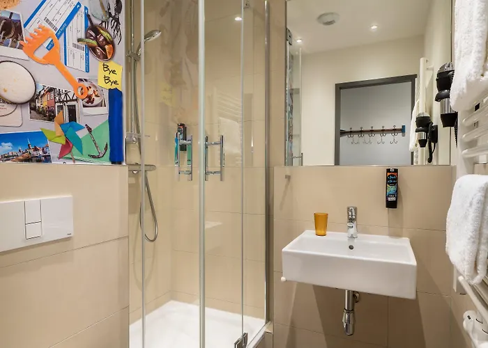 - The Niu, Rig By Ihg Hotell Lübeck