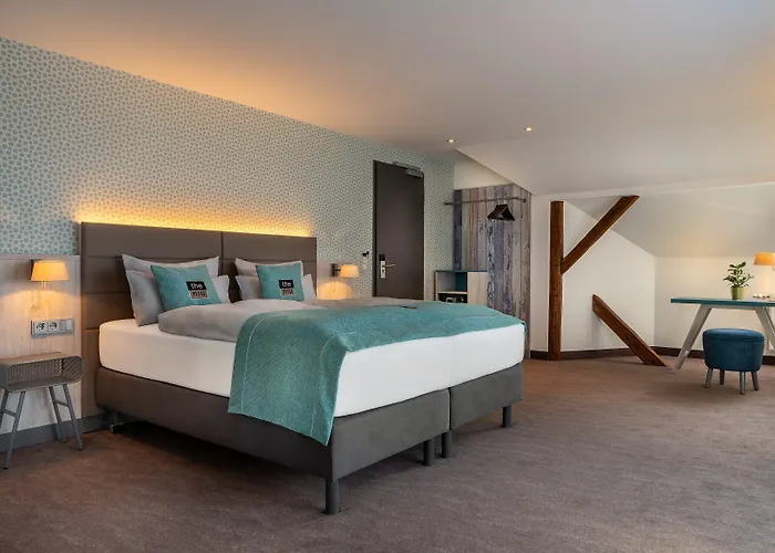 - The Niu, Rig By Ihg 3*